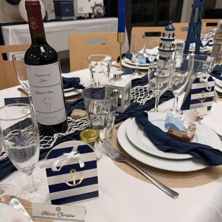 Table du baptême et sa papeterie — voir sur Instagram